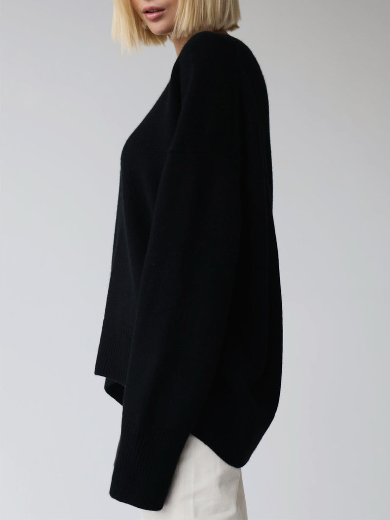 Classic Vintage Sweater with a Flattering Fit