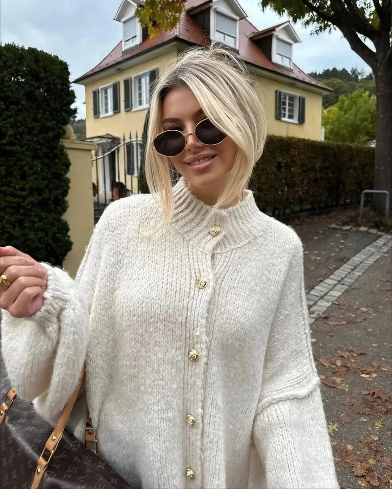 Elegantly Styled Cardigan for Everyday Wear