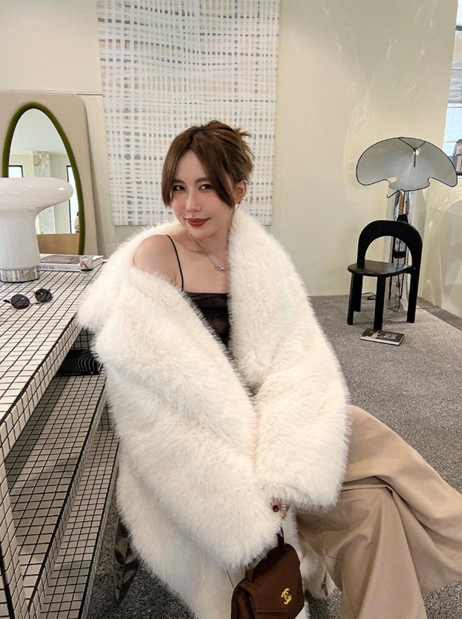 Classic Vintage Coat with a Flattering Fit