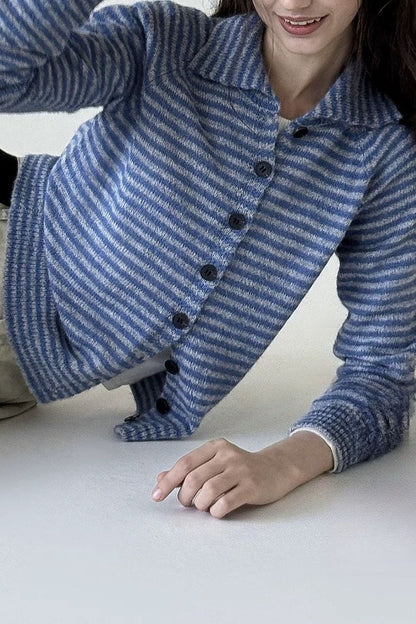 Gracefully Styled Cardigan for Any Occasion