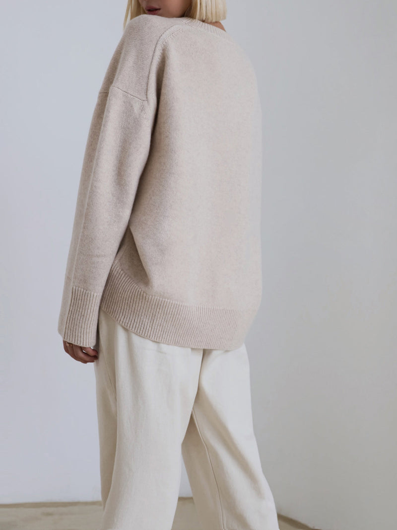 Classic Vintage Sweater with a Flattering Fit