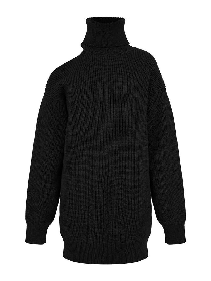 Well Tailored Sweater with a Graceful Silhouette