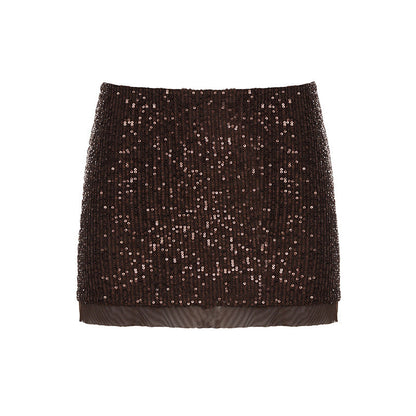 Sophisticated Garment with a Clean Classic Look