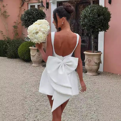 Sophisticated Garment with a Clean Classic Look