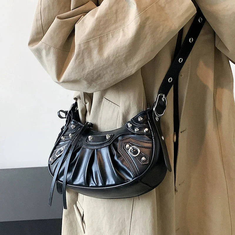 Gracefully Styled Bag for Any Occasion