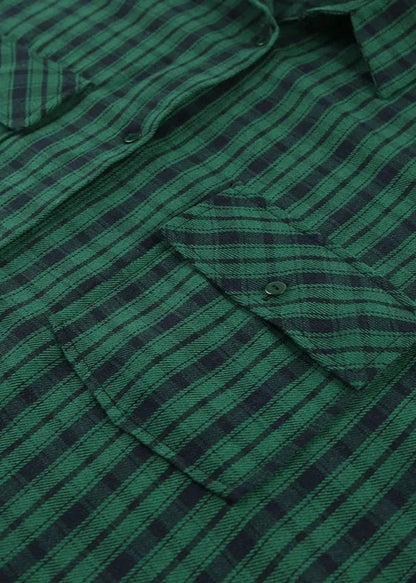 Classic Vintage Shirt with a Flattering Fit