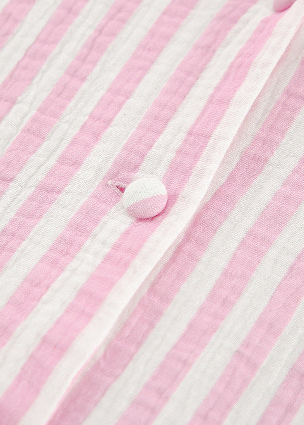 Effortlessly Elegant Garment with a Timeless Design