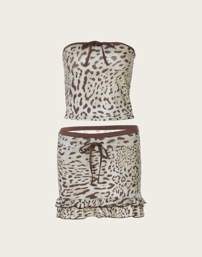 Effortlessly Elegant Garment with a Timeless Design