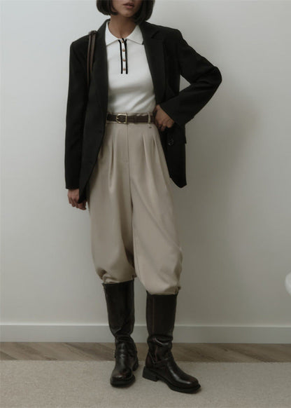 Well Tailored Top with a Graceful Silhouette