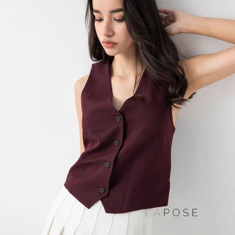 Beautifully Finished Garment in a Timeless Design