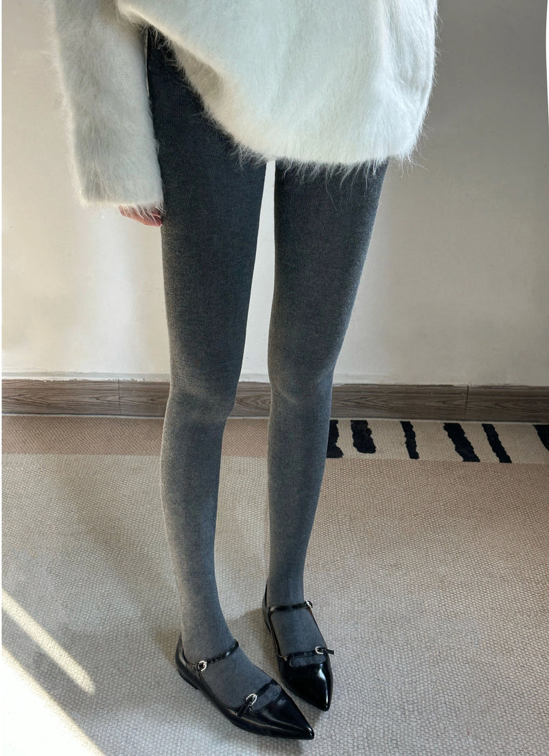 Sophisticated Garment with a Clean Classic Look