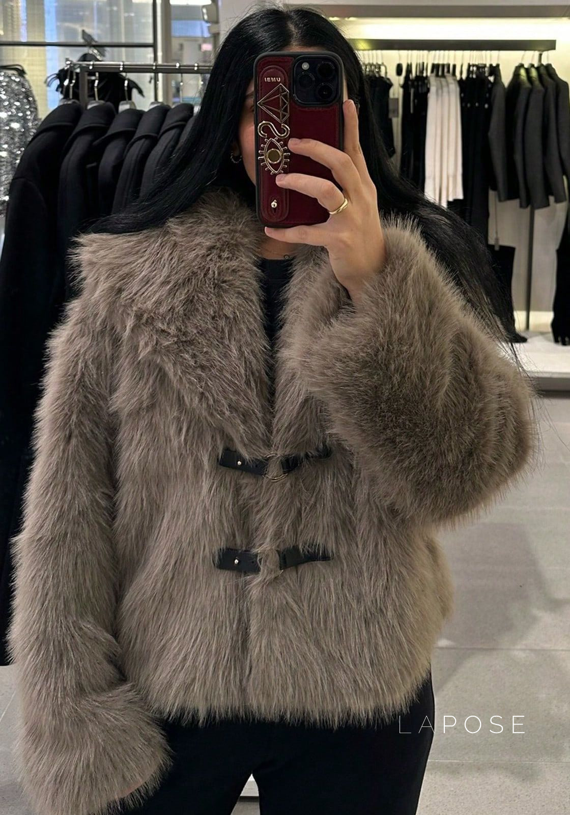 Elegantly Styled Coat for Everyday Wear