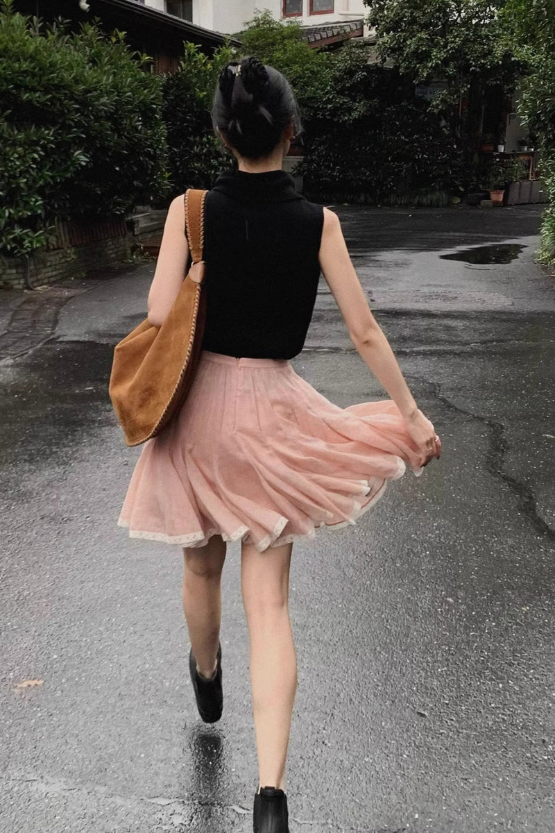 Effortlessly Elegant Garment with a Timeless Design