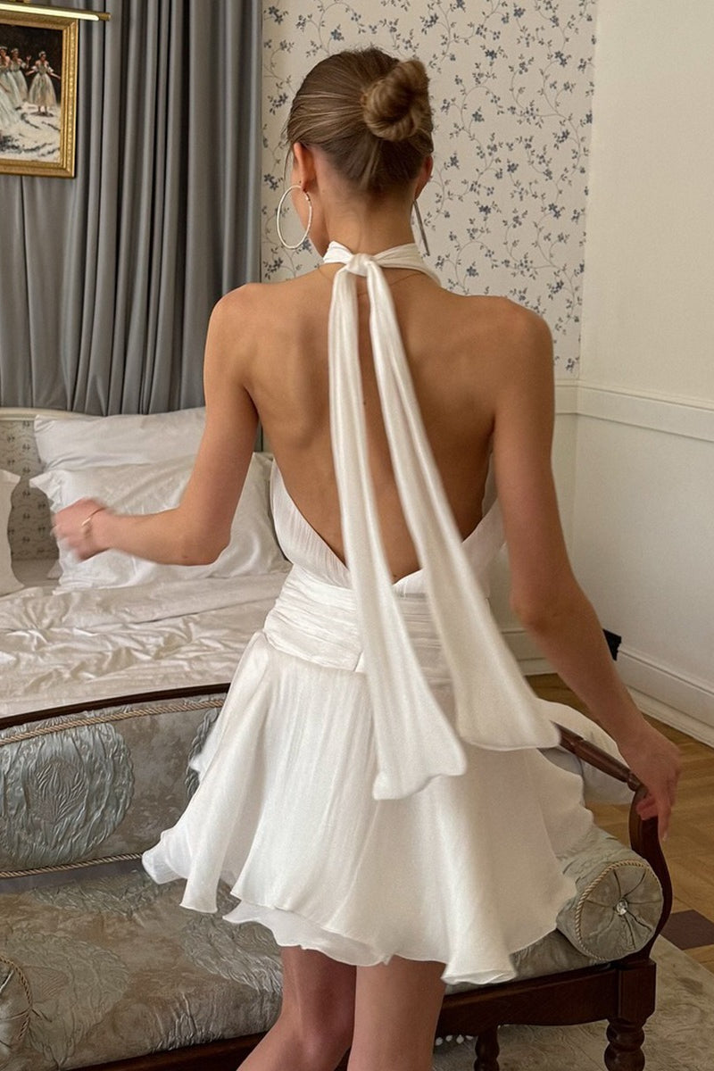 Beautifully Finished Dress in a Timeless Design