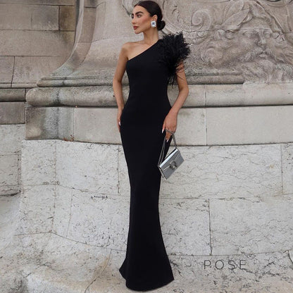 Beautifully Finished Garment in a Timeless Design