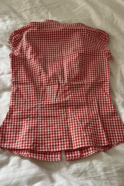 Gracefully Styled Blouse for Any Occasion