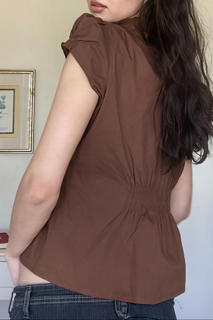 Effortlessly Elegant Blouse with a Timeless Design