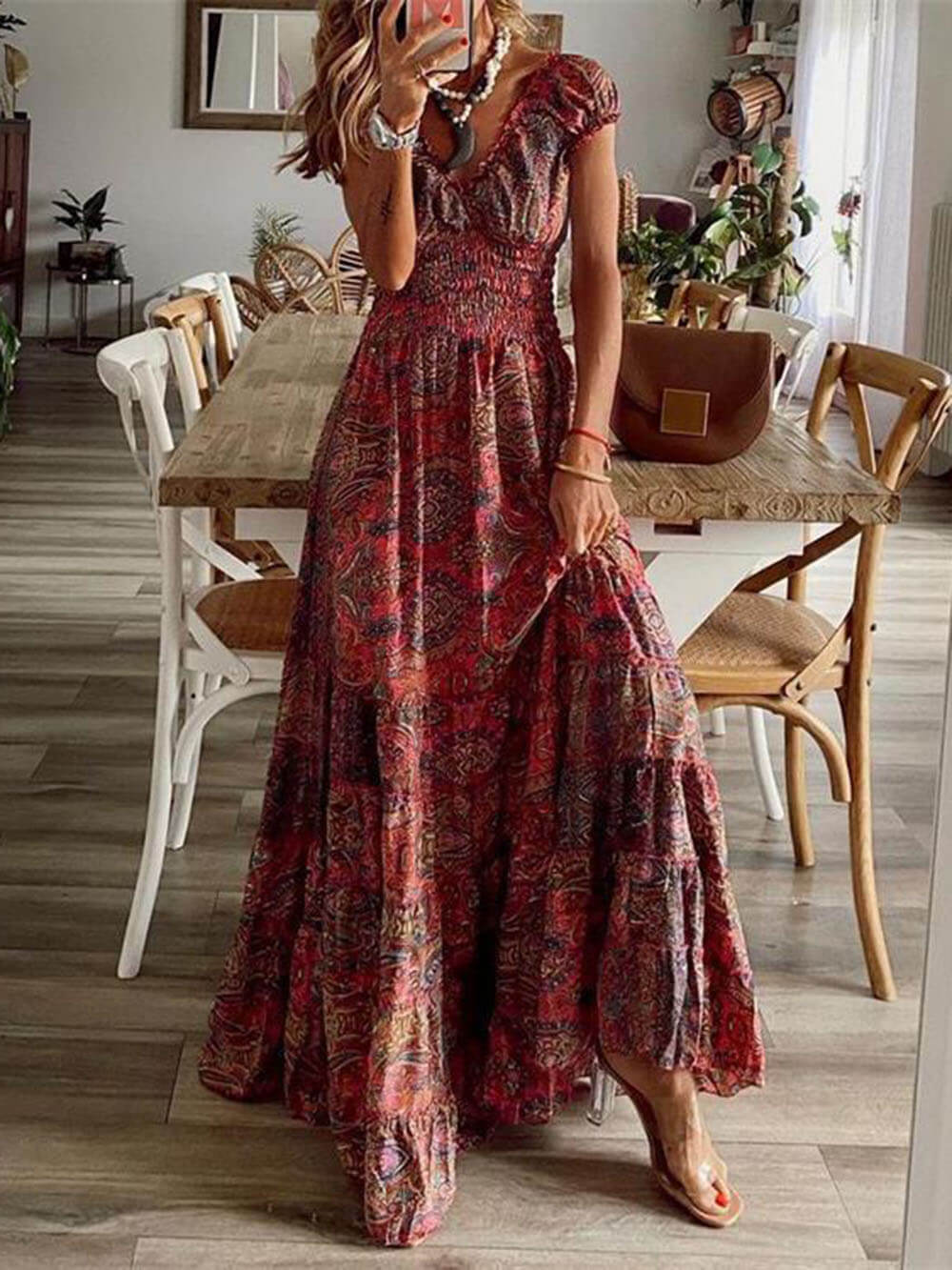 Sophisticated Dress with a Clean Classic Look
