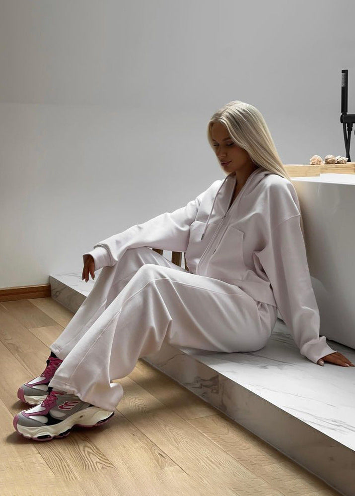 Well Tailored Pants with a Graceful Silhouette