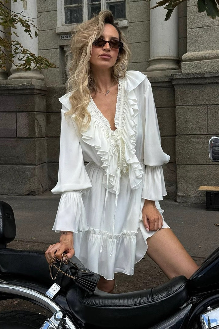 Polished Dress with an Effortless Classic Look
