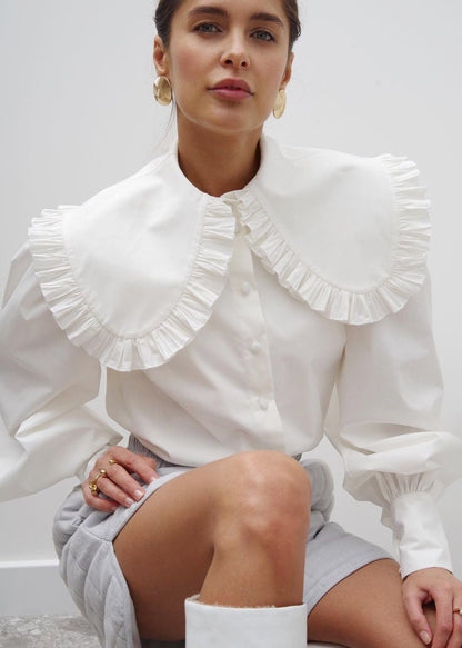 Gracefully Styled Blouse for Any Occasion