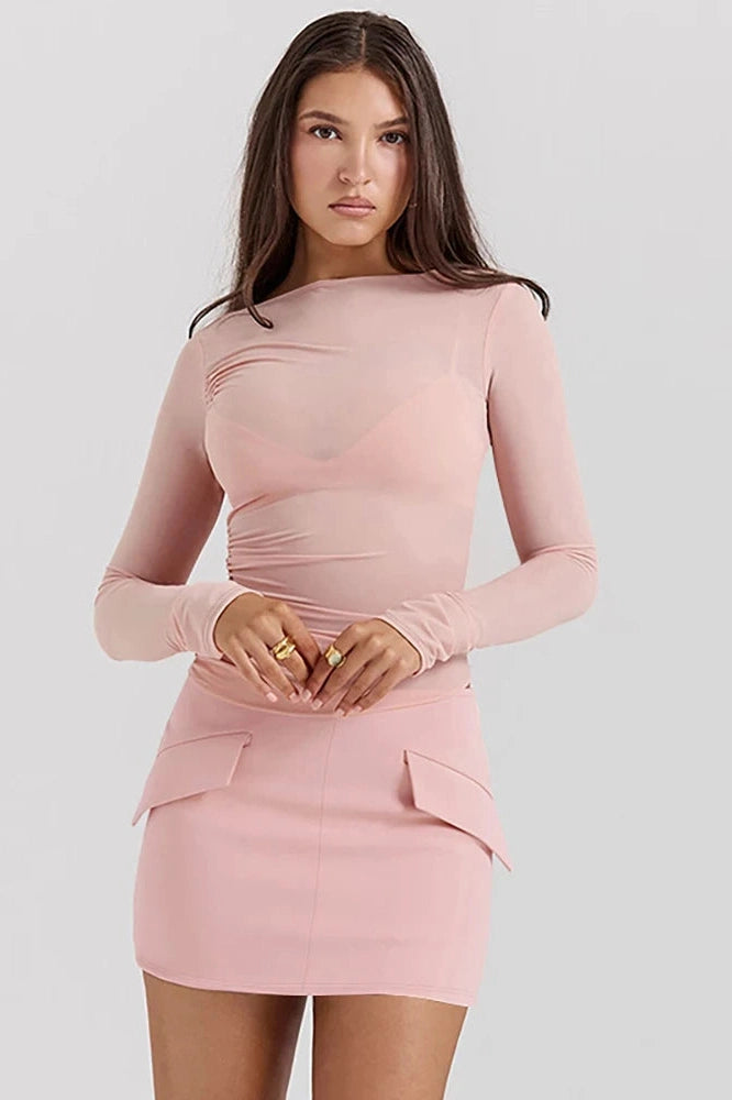 Well Tailored Dress with a Graceful Silhouette