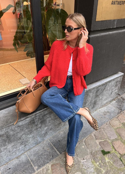 Beautifully Crafted Cardigan in a Classic Style