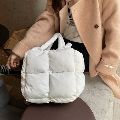 Classic Vintage Bag with a Flattering Fit