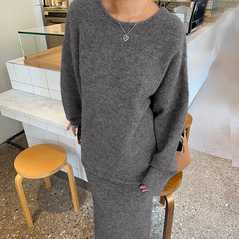 Well Tailored Garment with a Graceful Silhouette