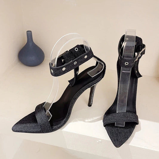Beautifully Crafted Heels in a Classic Style