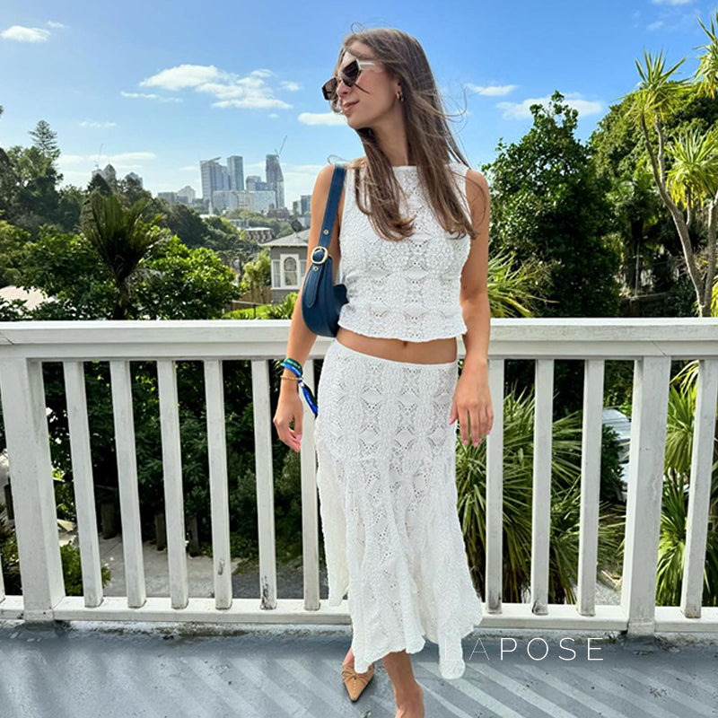 Gracefully Styled Garment for Any Occasion