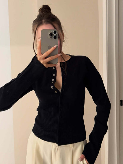 Polished Cardigan with an Effortless Classic Look