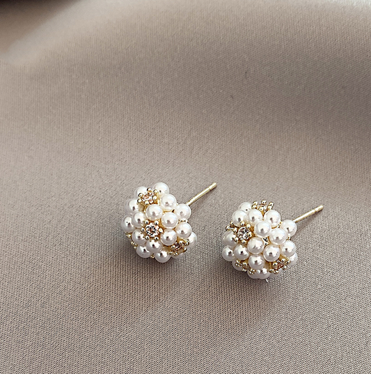 Small Pearl Earrings