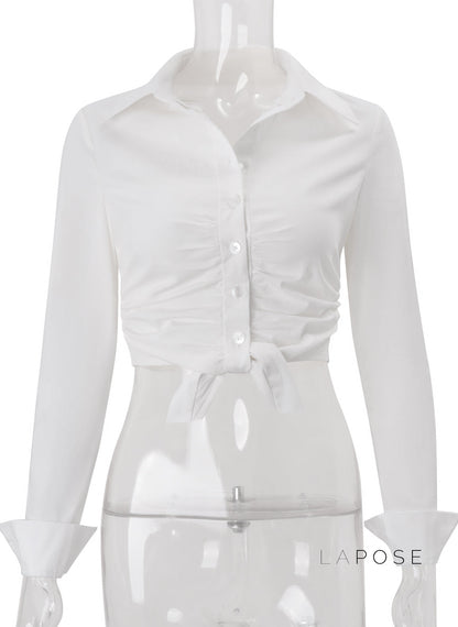Well Tailored Top with a Graceful Silhouette