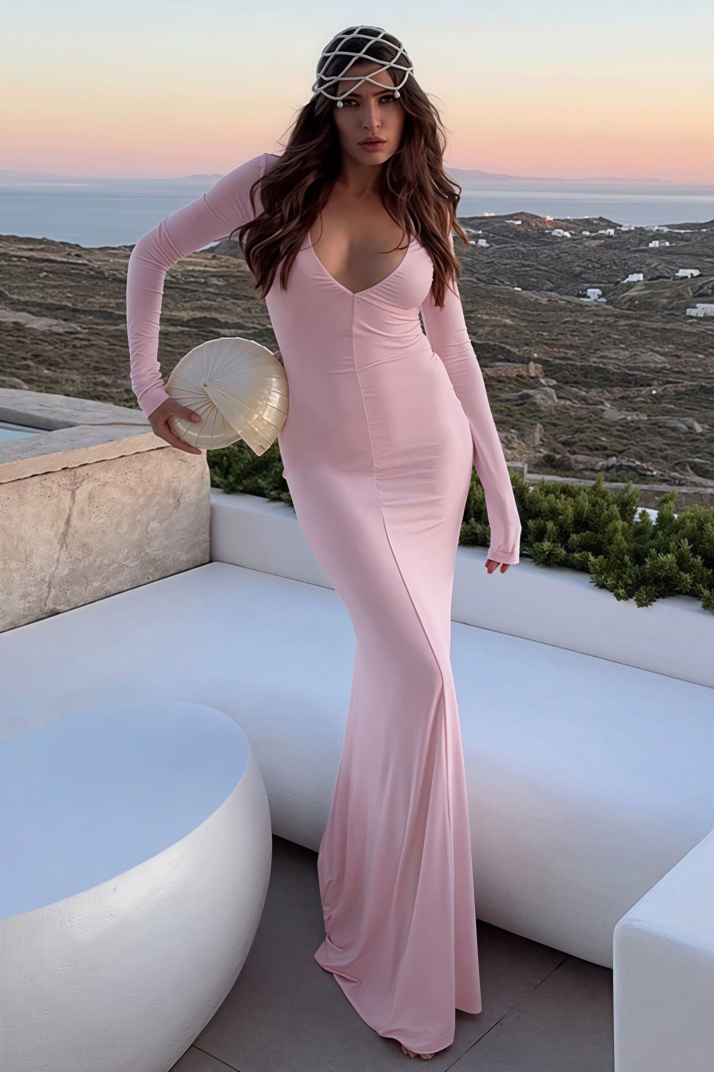 Well Tailored Dress with a Graceful Silhouette