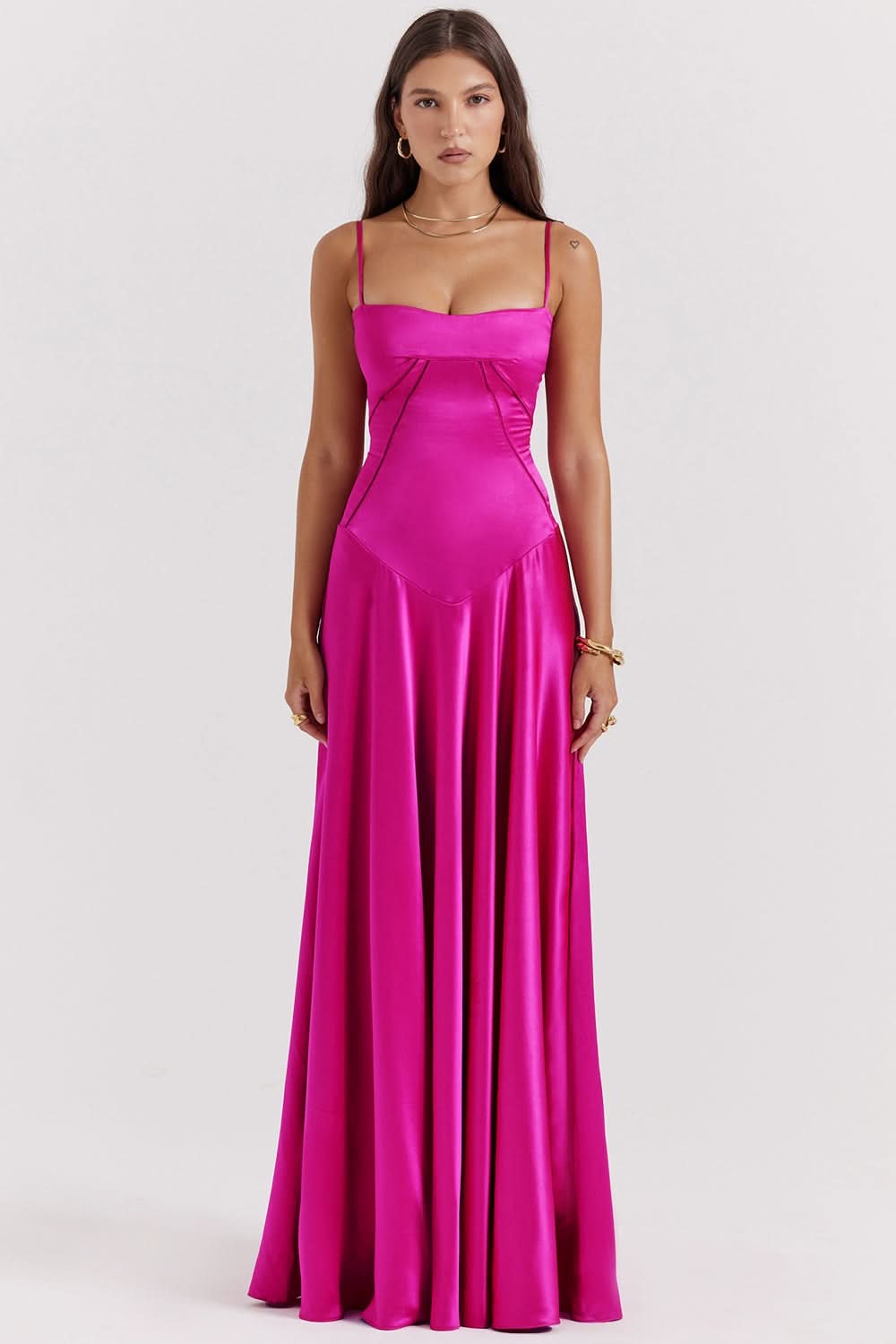 Beautifully Crafted Dress in a Classic Style