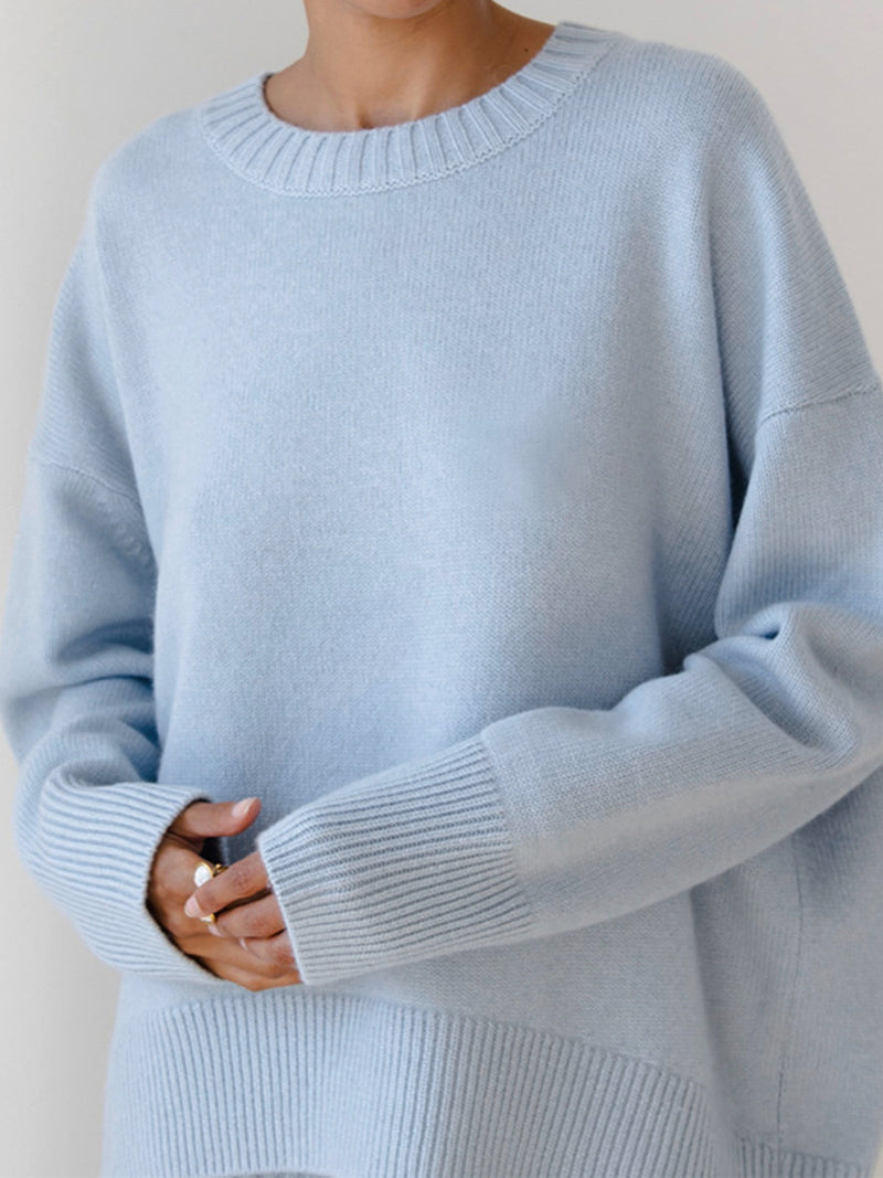 Classic Vintage Sweater with a Flattering Fit
