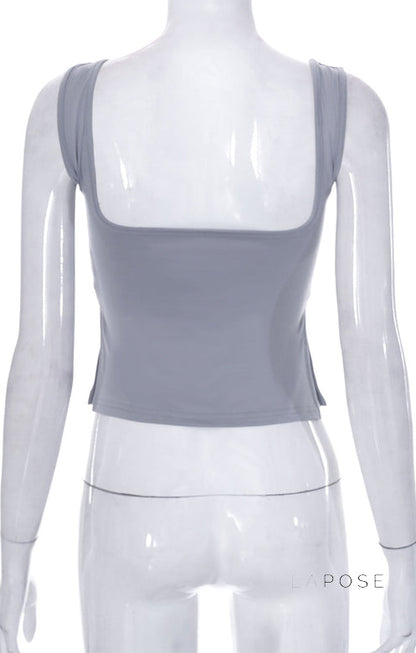 Beautifully Finished Top in a Timeless Design