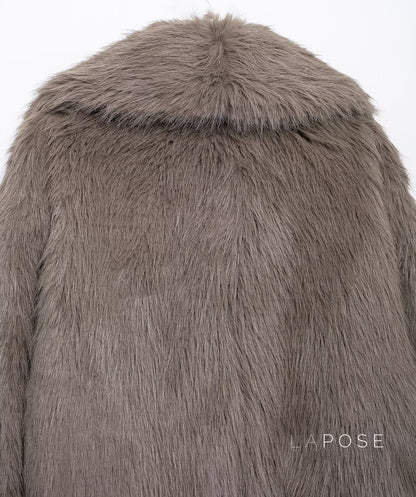 Elegantly Styled Coat for Everyday Wear