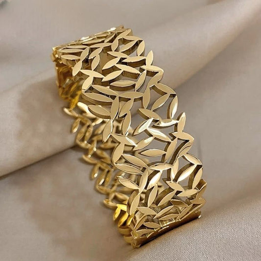 Wide Golden Bracelet
