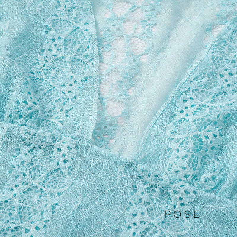 Effortlessly Elegant Top with a Timeless Design