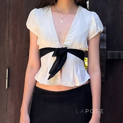 Effortlessly Elegant Top with a Timeless Design