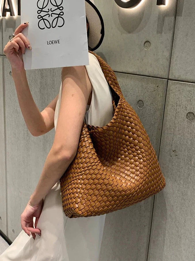 Beautifully Crafted Bag in a Classic Style