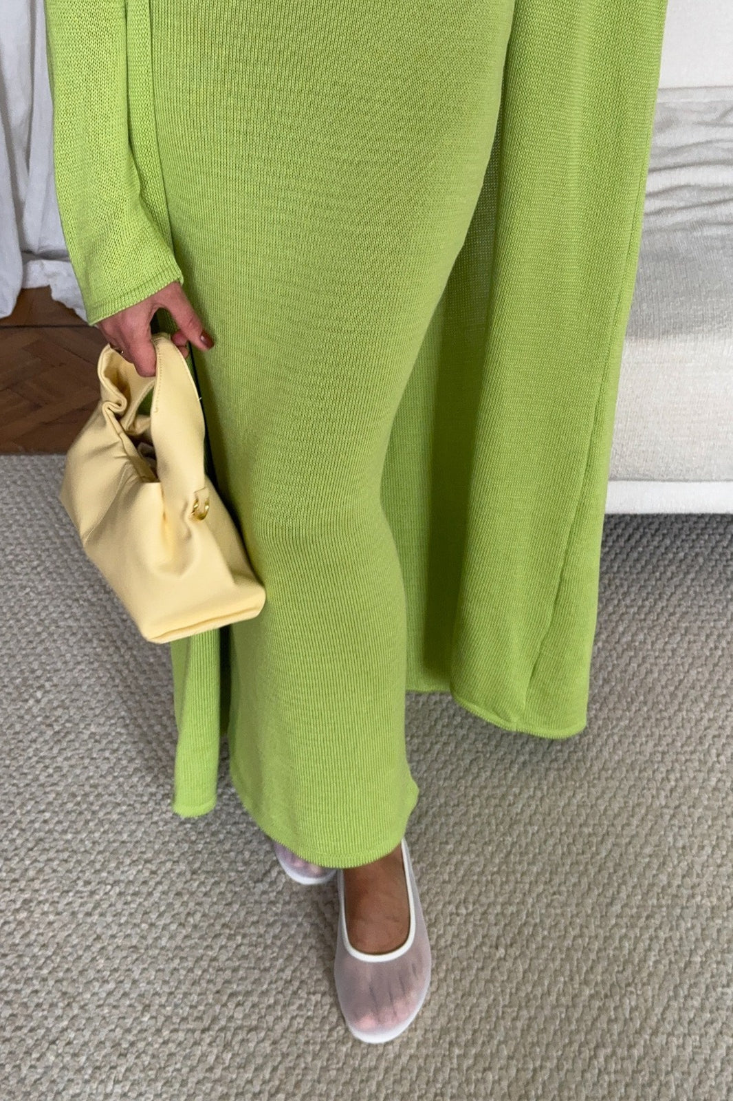 Effortlessly Elegant Garment with a Timeless Design