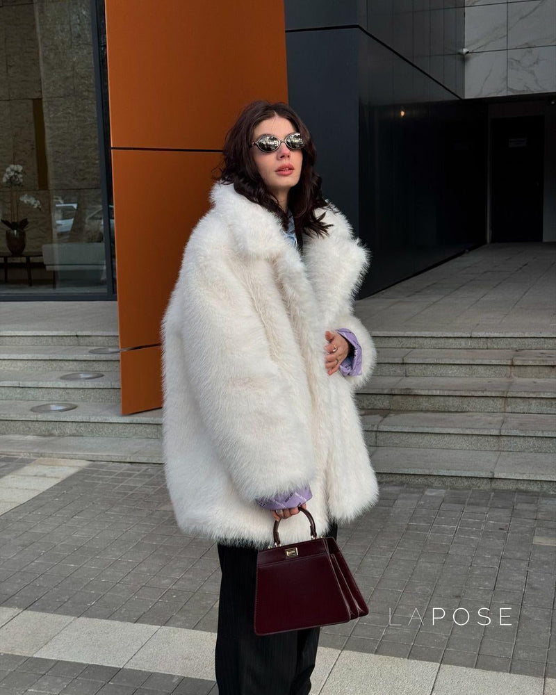 Elegantly Styled Coat for Everyday Wear
