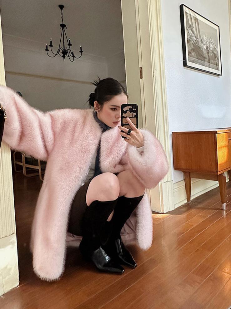 Polished Coat with an Effortless Classic Look