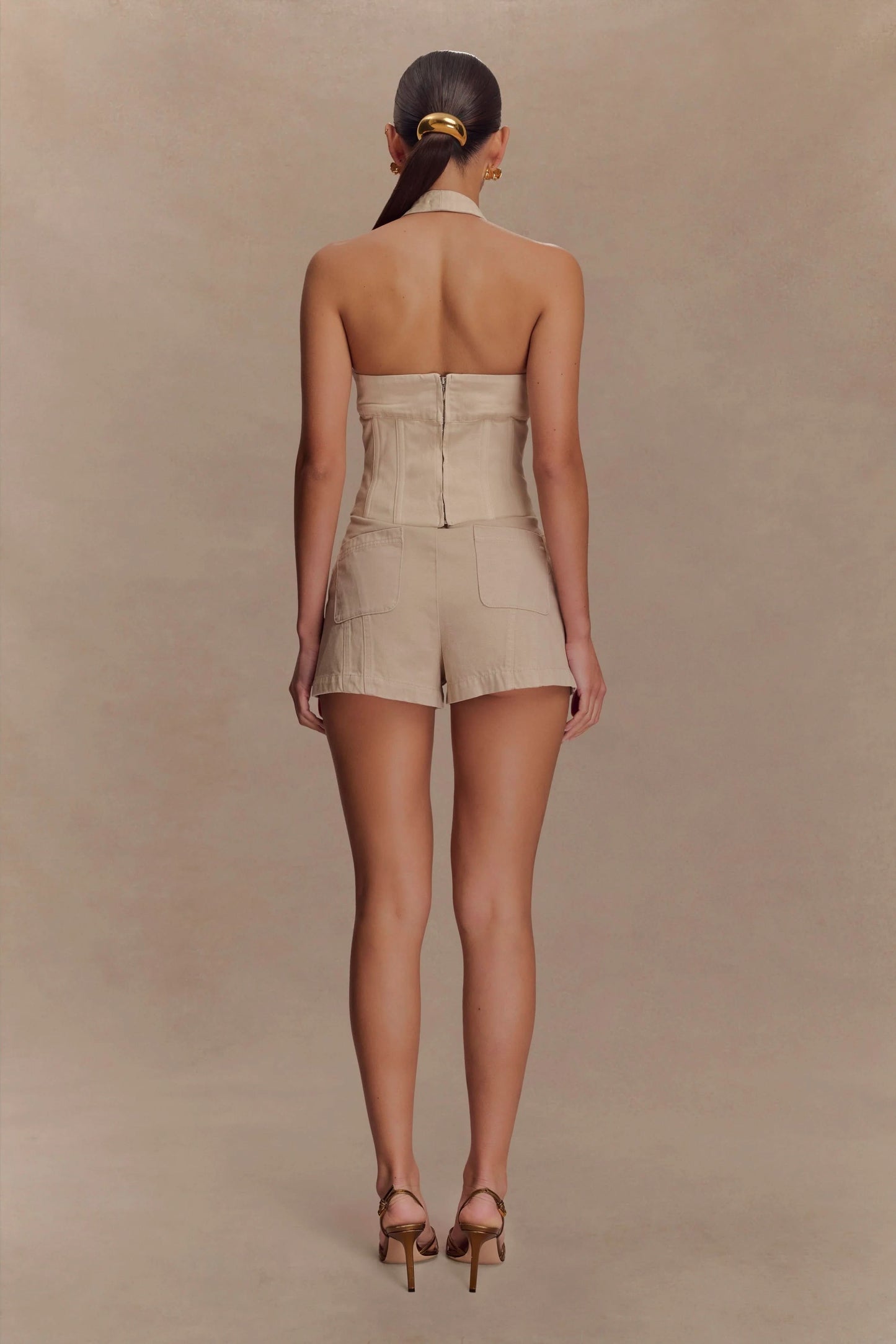 Effortlessly Elegant Garment with a Timeless Design