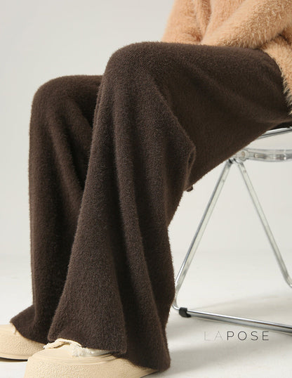 Classic Vintage Pants with a Flattering Fit