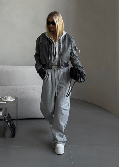 Classic Vintage Pants with a Flattering Fit