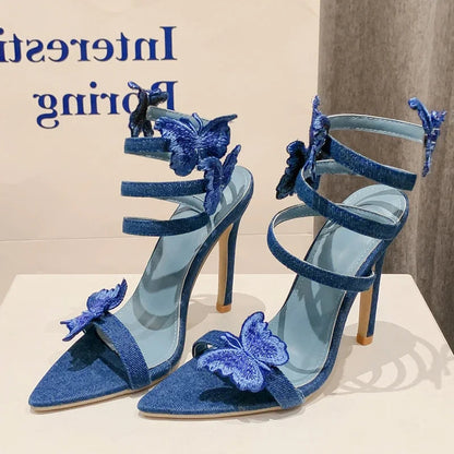 Effortlessly Elegant Heels with a Timeless Design